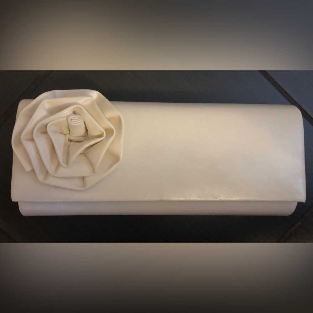 Ricki’s White Clutch with flower detail
